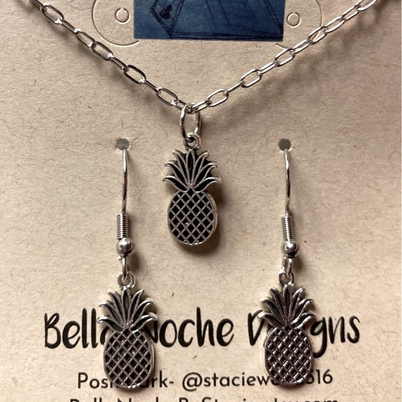 SET! Pineapple drop earrings and 18” silver necklace with lobster clasp - Picture 2 of 4
